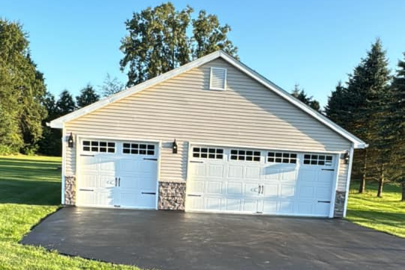 landmarkbnc.com custom Garages, Barns and Outbuildings 1